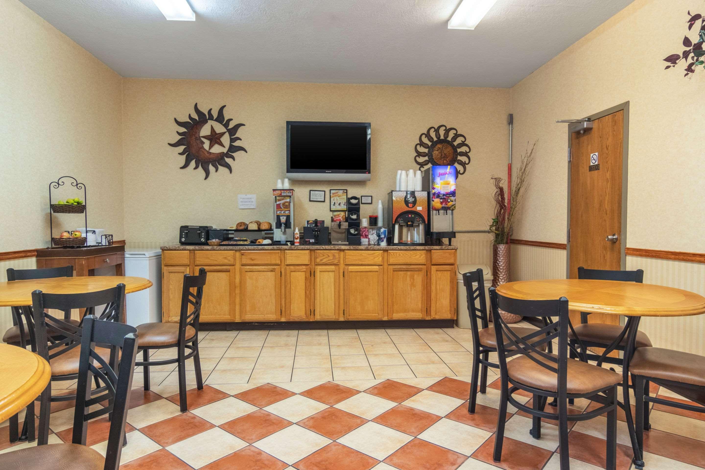 Econo Lodge Kent Exterior foto