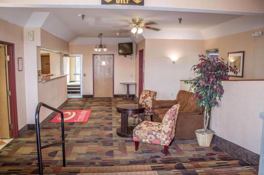 Econo Lodge Kent Exterior foto